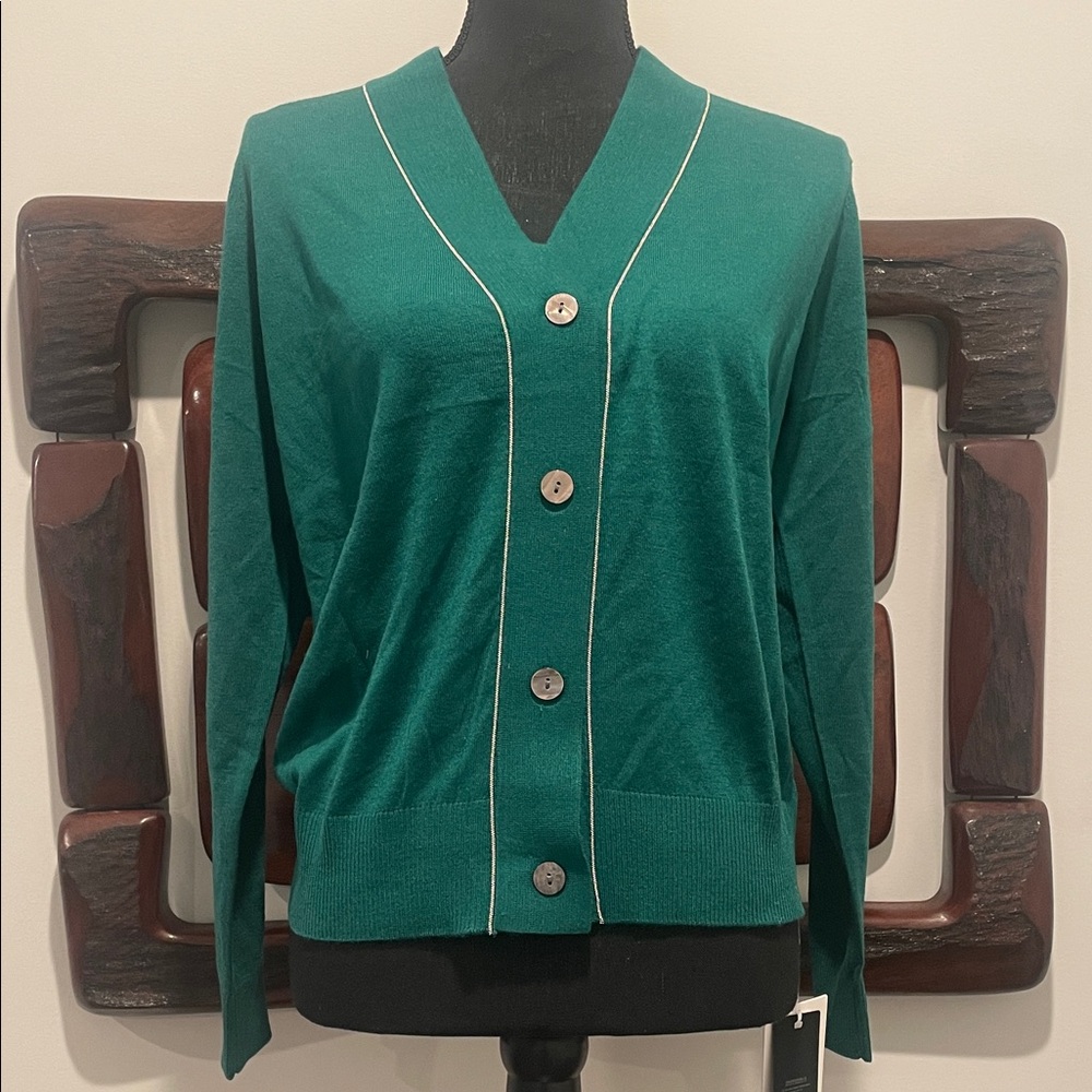 Chic Emerald Button-Up Cardigan